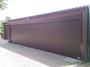 3562912225 59435e0fe5 300x225 Portoni sezionali XXL