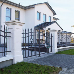 01 300x300 Wisniowski: un ingresso con stile