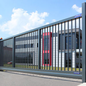brama przemyslowa przesuwna 010 300x300 Wisniowski: un ingresso con stile