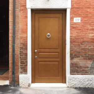 14885797 10206201172943110 980902349 n 300x300 Silvelox Perseo 3T: stile e sicurezza in classe 3