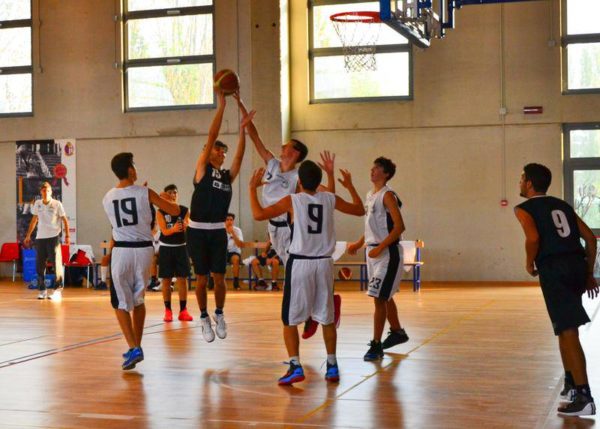 under 19 1 600x429 Dynamic System sponsor Scuola Ferrara Basket